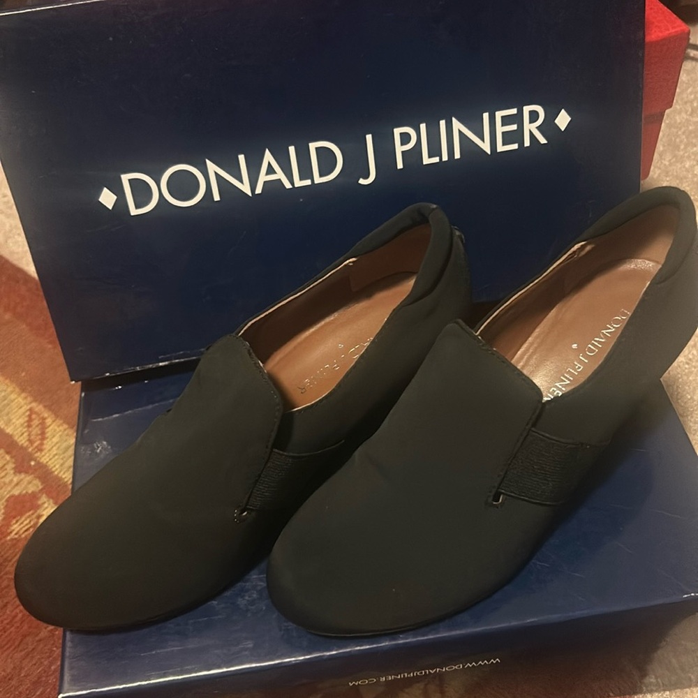 Black Donald Pliner Wedge